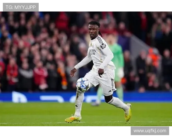 卡马文加保持状态回暖，成为皇马后防线重塑的重要支柱