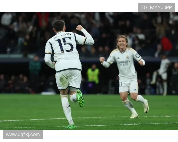 欧冠联赛皇马拜仁交锋在即，双方近期状态走势清晰