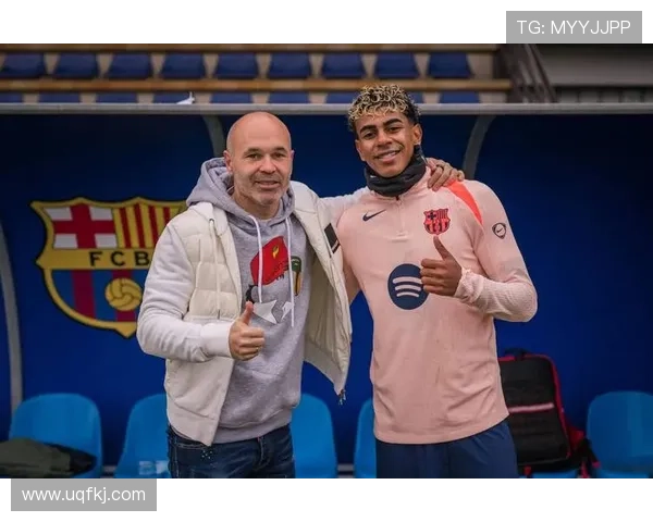 佩德里与伊涅斯塔小空间处理能力对比:差距如何体现 佩德里与伊涅斯塔小空间处理能力对比:差距如何体现